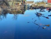 «Непролазное дно»: в Великих Луках затопило Лазавицкую набережную