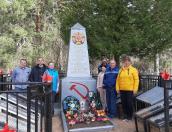 Братское захоронение в Псковском районе привели в порядок сотрудники Соцфонда