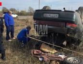 Водитель погиб в результате опрокидывания автомобиля в Псковском районе