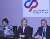 Псковские пенсионеры посоревновались в компьютерном многоборье