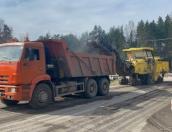 Начался ремонт дороги в военном городке Владимирский Лагерь