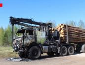 Лесовоз загорелся в Красногородском районе
