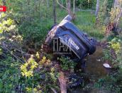 Водитель госпитализирован в результате опрокидывания автомобиля в Струго-Красненском районе