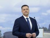 Михаил Ведерников поздравил псковичей с Днём Победы