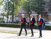 Память героев почтили в Пскове помощник президента РФ, губернатор и спикер облсобрания