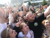 ФОТОРЕПОРТАЖ. Общегородской выпускной в Пскове