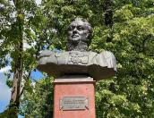 О названии Кутузовского сквера рассказал псковичам Борис Елкин
