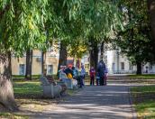 Новые скамейки появятся на улицах Пскова