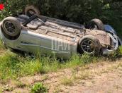 <strong>Автомобиль вылетел в кювет и опрокинулся в Новоржевском районе</strong>
