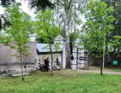 Благоустройство воинского захоронения в Пушкинских Горах завершится в августе