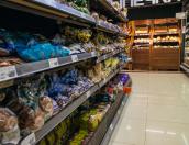 В Великих Луках росгвардейцы задержали подозреваемого в краже продуктов