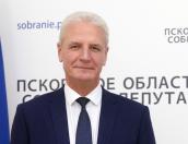 Александр Котов поздравил жительниц Псковской области с 8 Марта