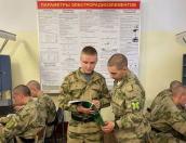 Псковские росгвардейцы отбирают кандидатов для поступления в военные учебные заведения