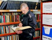 Произведения Толстого, Достоевского и Булгакова стали самыми читаемыми у заключённых в Псковской области