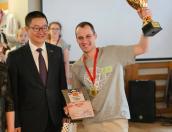 Анестезиолог-реаниматолог псковской больницы стал ​абсолютным чемпионом Кубка Генконсульства Китая по сянци