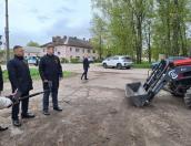 Михаил Ведерников осмотрел новую технику в Локнянском округе