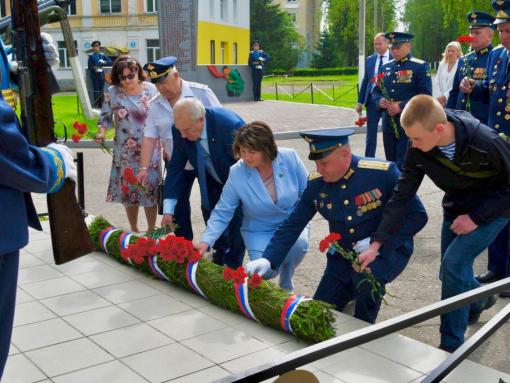 С 80-летием четвёртый зенитный ракетный полк 76-й ДШД поздравила Наталья Фёдорова