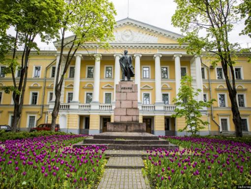 Александр Котов назвал причину переименования комитетов в министерства