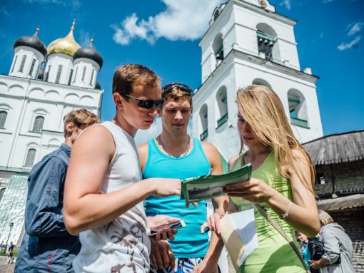 Откуда чаще всего в Псковскую область приезжают туристы, рассказала эксперт