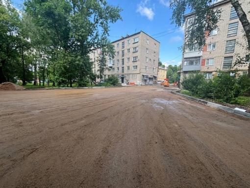 Дворовую территорию благоустроят на улице Ставского в Великих Луках