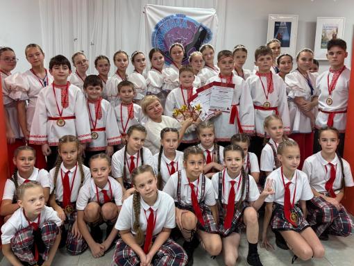 Островский ансамбль «Променад» может завоевать «Народное признание»