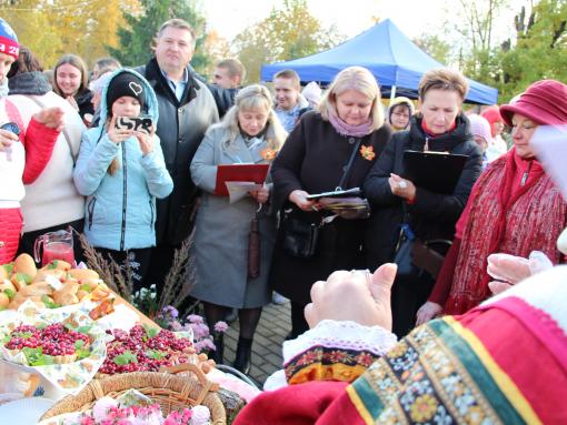 «Праздник клюквы» в Пыталовском районе может стать событием 2025 года в рамках премии «Народное признание»