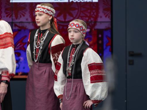 Прямое включение в историю: сето стали частью Года единства России