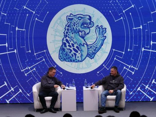 Михаил Ведерников рассказал школьникам о своих первых выборах и ДЭГ