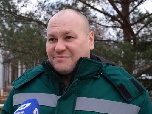 Доблестный труд: как участник СВО помогает обеспечивать комфорт в домах псковичей