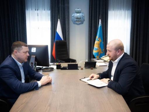 Ремонты в псковских школах и детсадах обсудили Михаил Ведерников и Борис Елкин