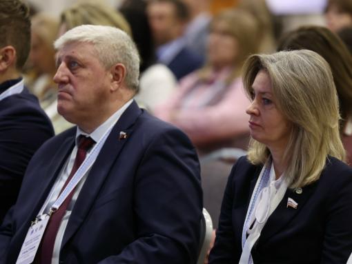 Сенатор Наталья Мельникова: В вопросе единения народов важна роль молодого поколения