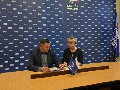 Главврач Порховской межрайонной больницы подал документы на праймериз ЕР