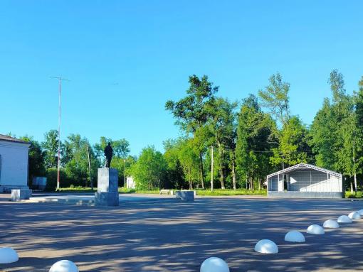 Завершился первый этап благоустройства площади возле памятника Ленину в Кунье