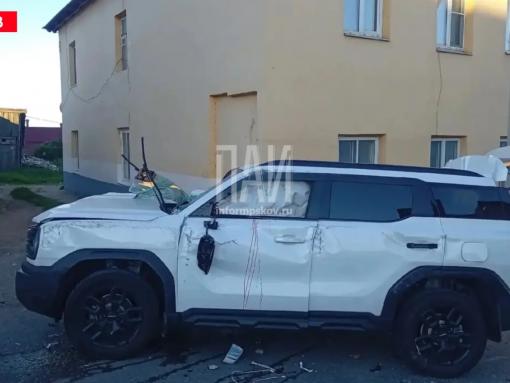 В Себеже пьяный водитель на Haval врезался в столб