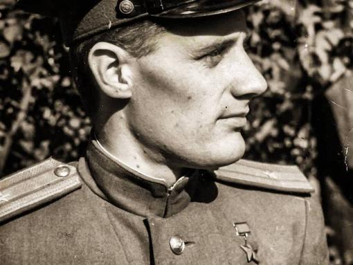Герой, которого не удалось вычеркнуть. Памяти Арнольда Мери