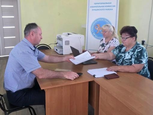 Андрей Козлов подал документы для участия в выборах в Заксобрание Псковской области