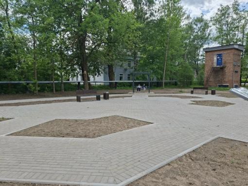 В Бежаницах завершили благоустройство южной части Центрального парка