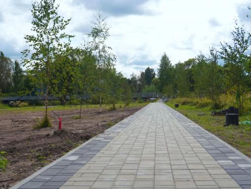В парке «Речная долина» в Опочке продолжается благоустройство