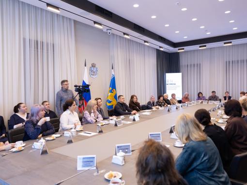 Михаил Ведерников провёл встречу с главными редакторами районных газет