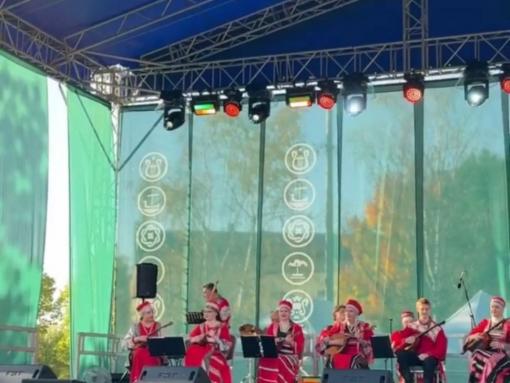 Псковский ансамбль «Сказ» выступил на фестивале монастырской кухни «Архондарик»