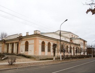 В Печорах строители готовятся сдать ремонт Дома народной дружины